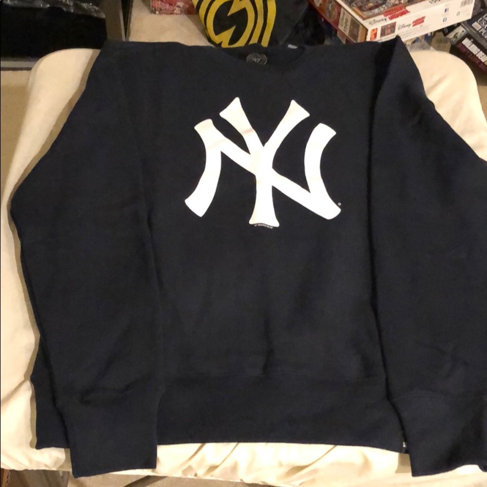 MLB New York Yankees men’s sweatshirt